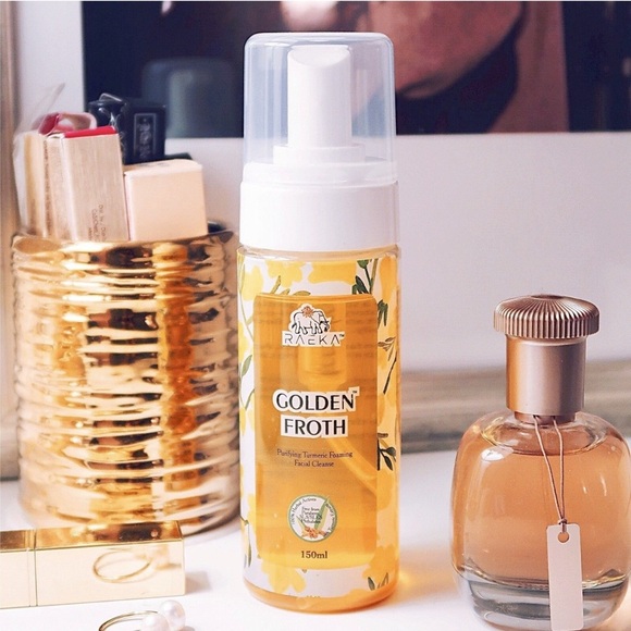 RAEKA Golden Froth Facial Cleanser with Tumeric - Picture 3 of 3